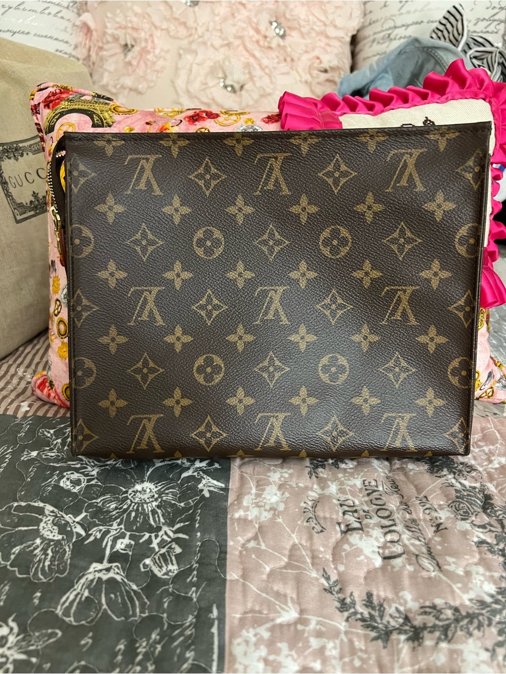 Louis Vuitton Monogram Canvas Brown & Tan Pouch - Picture 2 of 12